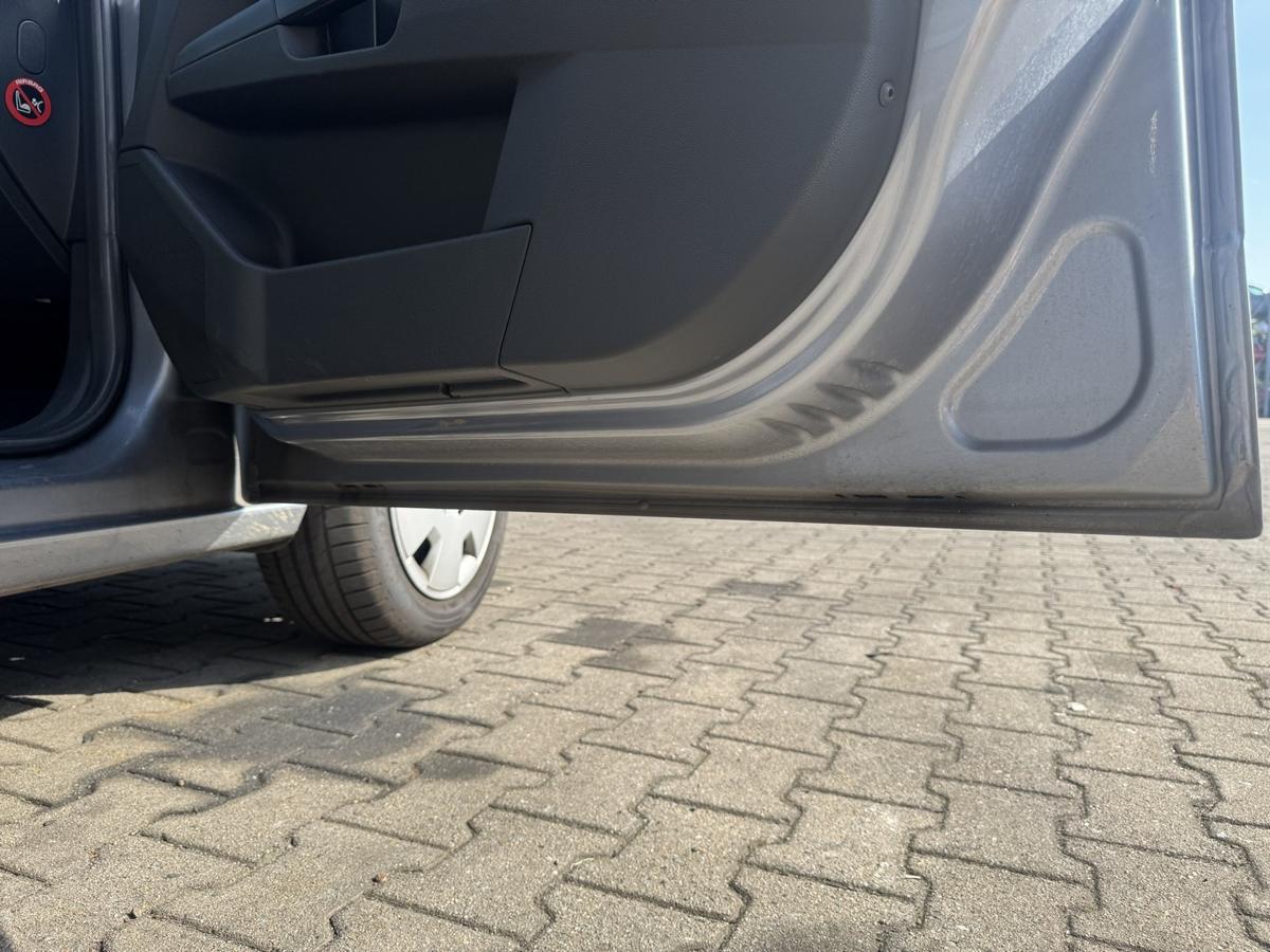 Opel Astra H original T&uuml;r vorn rechts Z163 Lichtsilber Stecker Kabelbaum eckig Rohbau Bj.2006